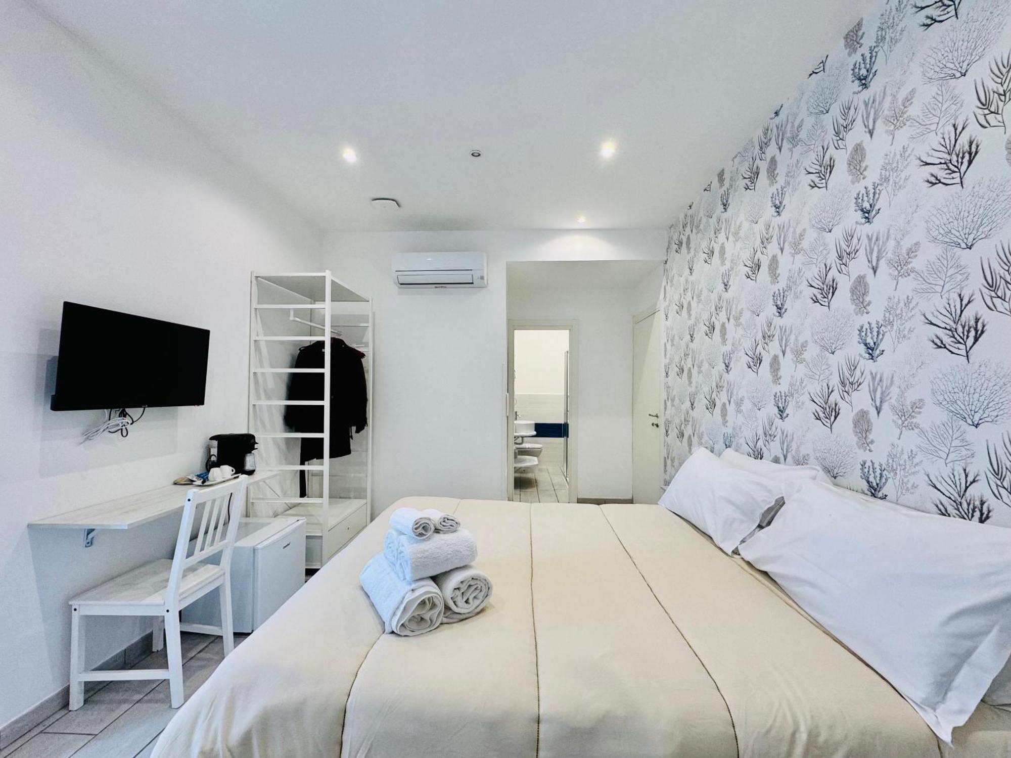 Yourhome - Blue Marina Rooms Półwysep Sorrentyński Zewnętrze zdjęcie