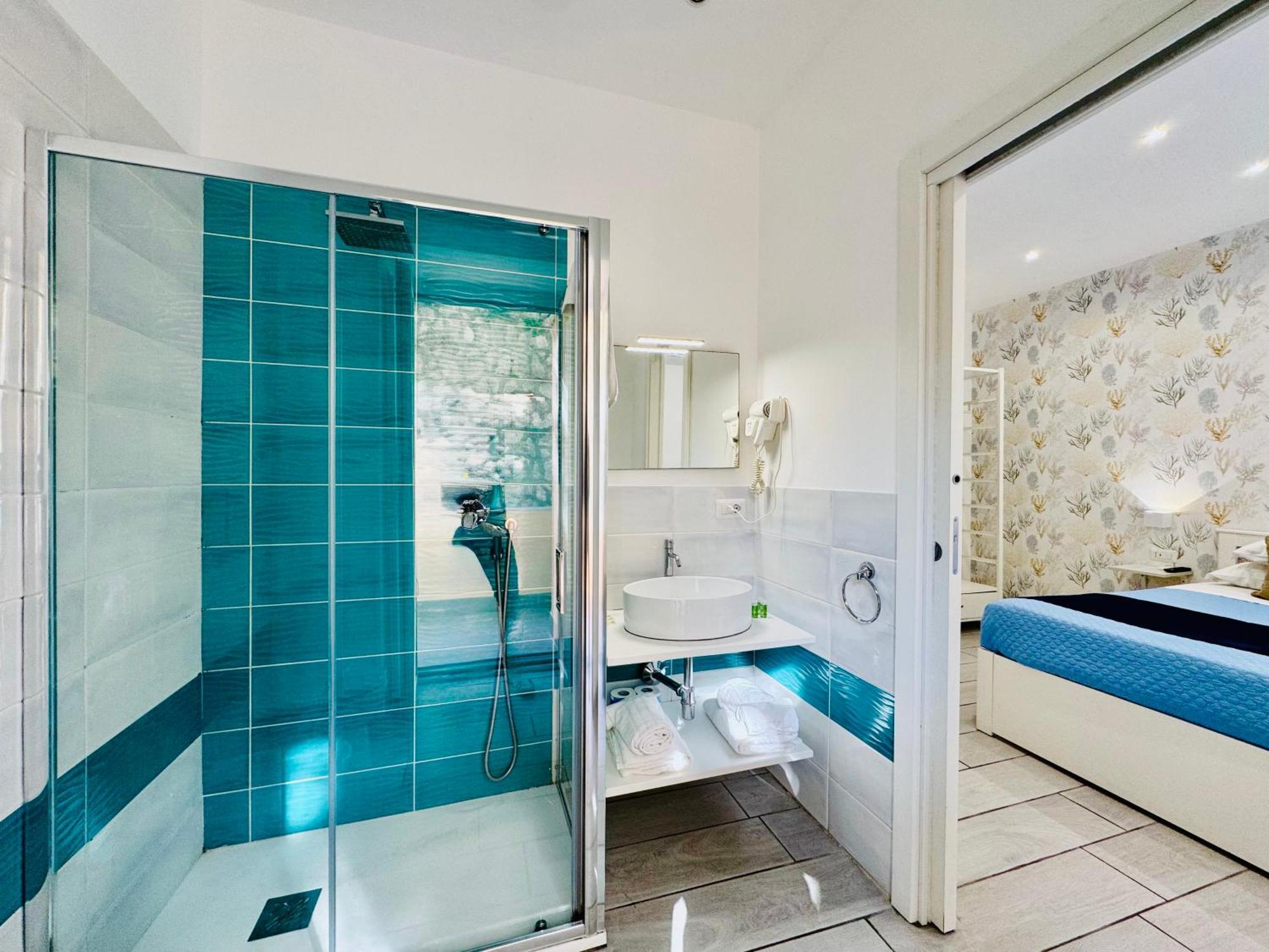 Yourhome - Blue Marina Rooms Półwysep Sorrentyński Zewnętrze zdjęcie